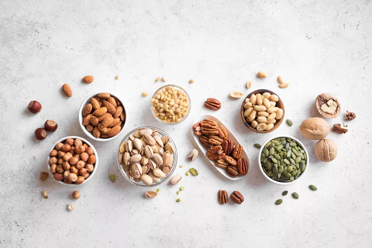 hormone-balancing snacks nuts and seeds